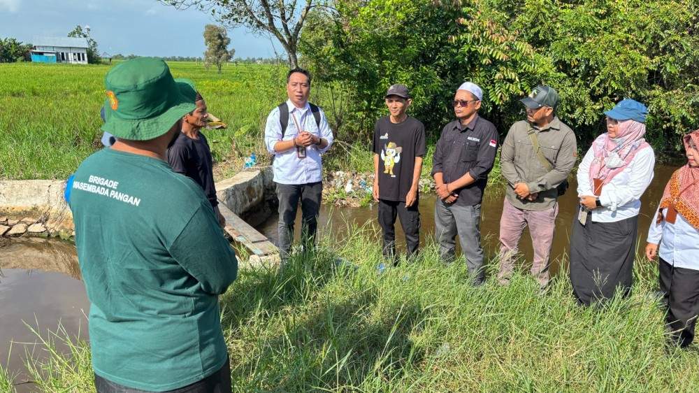Kelompok Tani di Kecamatan Gambut Terima Bantuan Saprodi dari Gubernur Kalimantan Selatan